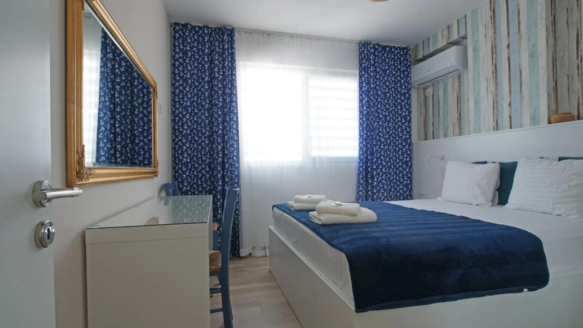 Blue Eye Apartment Sarande